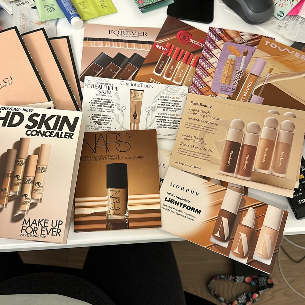 Sephora sampler foundation/concealer sampler